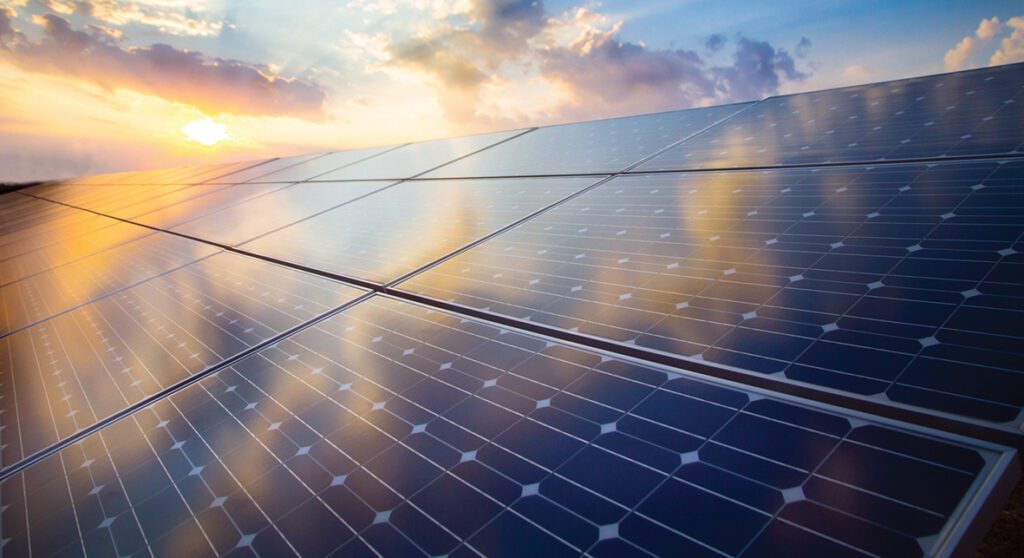 Fotovoltaikët, 71 subjekte të licencuara në prodhim deri në fund të 2025